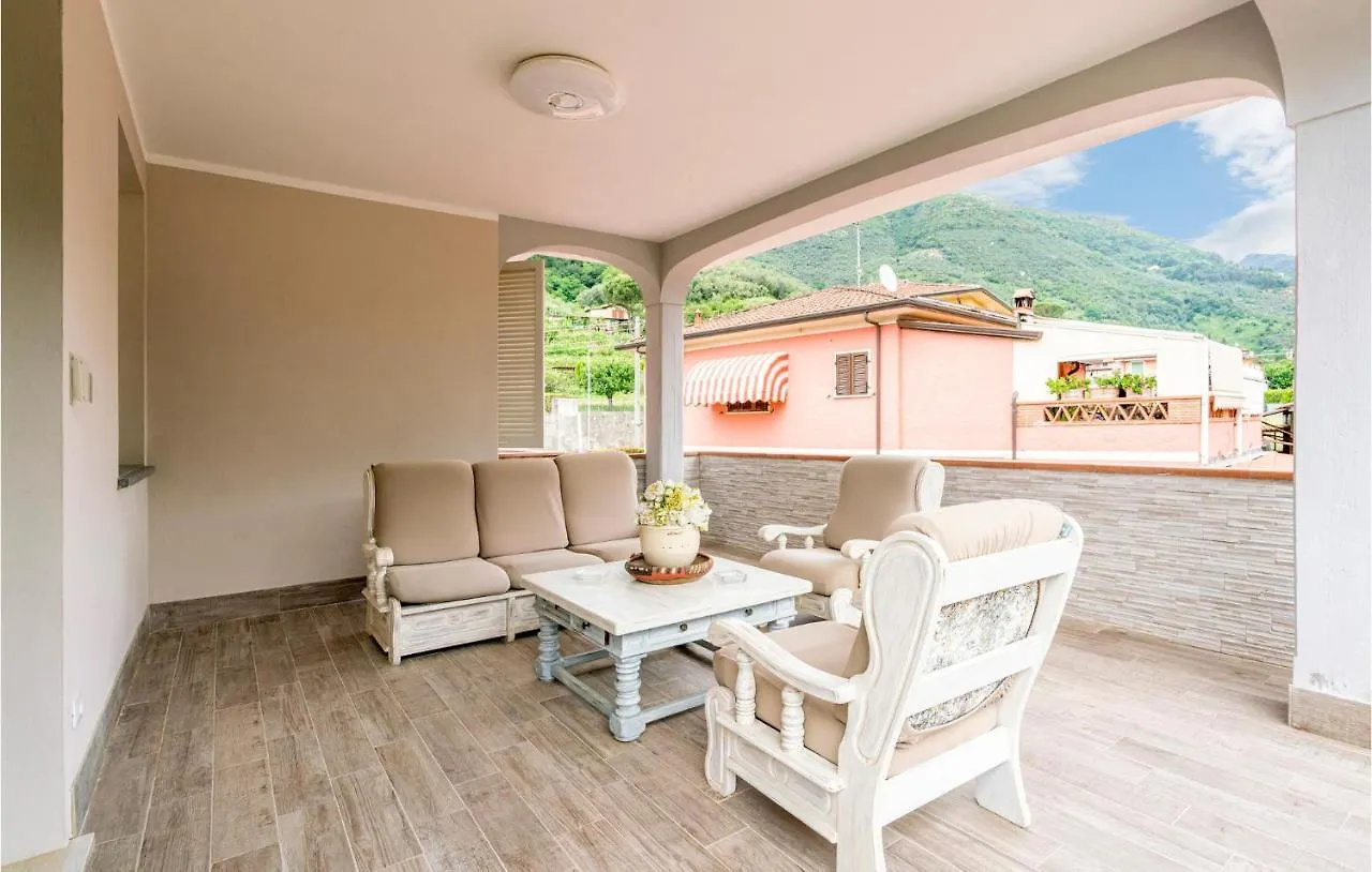 Villa Cristina Montemagno  Vakantiehuis